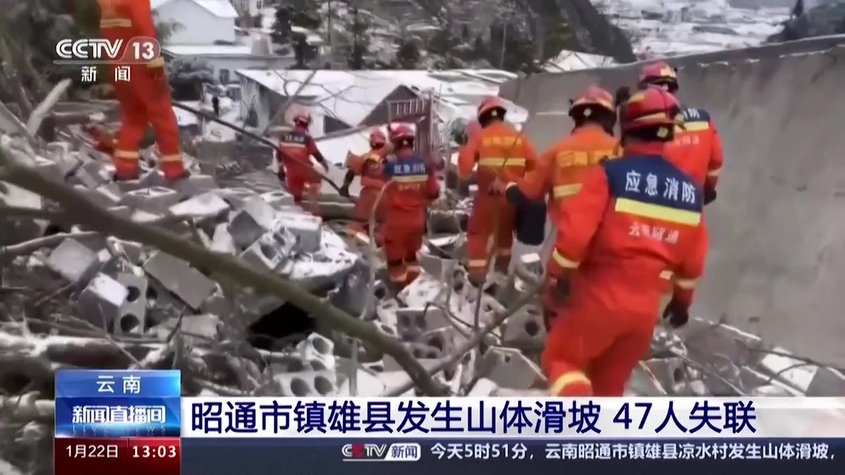 Sesuv půdy na jihozápadě Číny si vyžádal osm obětí, uvádějí čínská média